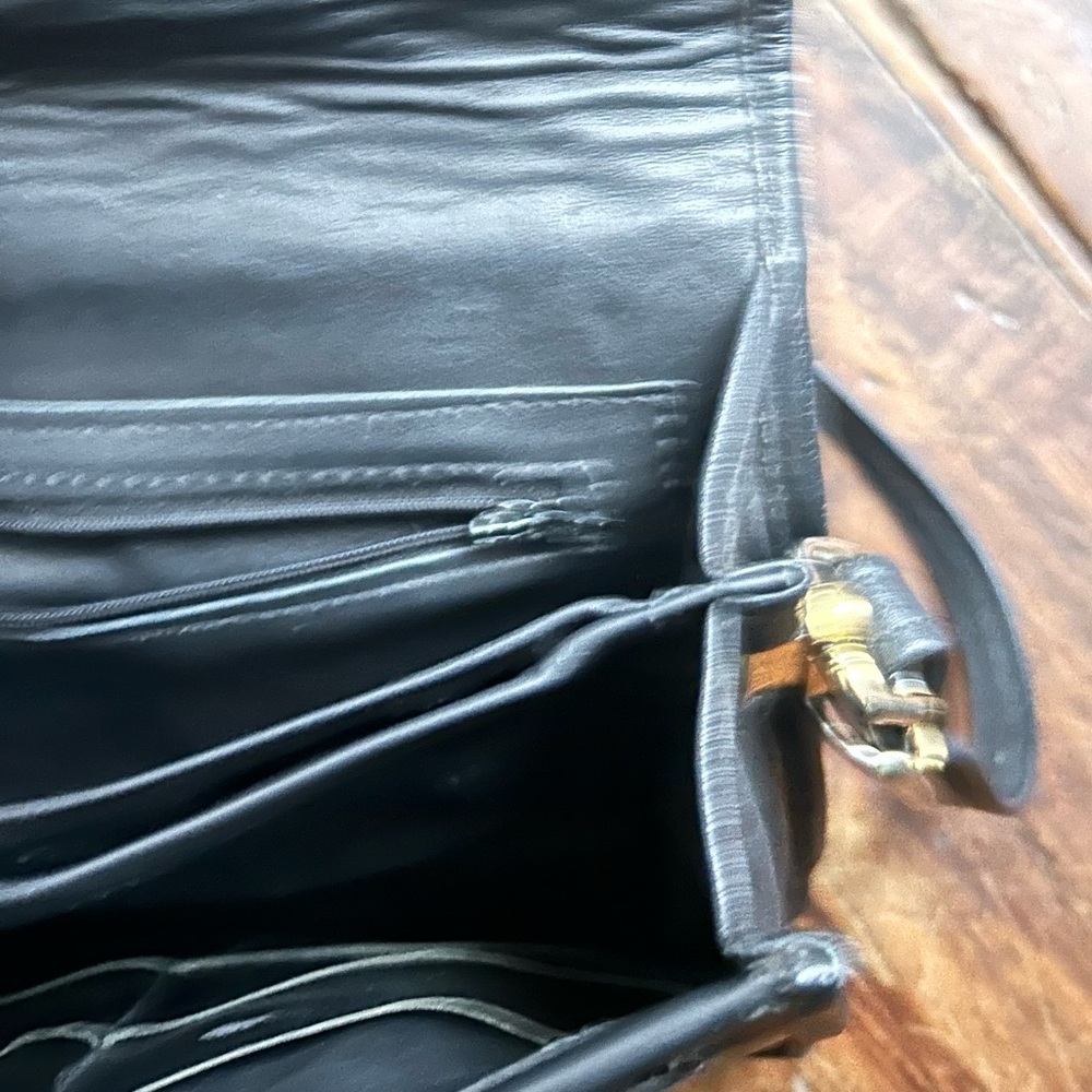 Roche Ventura Black & Brown Burma Leather Shoulder Bag - Picture 12 of 12